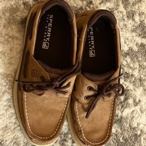 Boy’s size 3 Sperry Lanyard leather